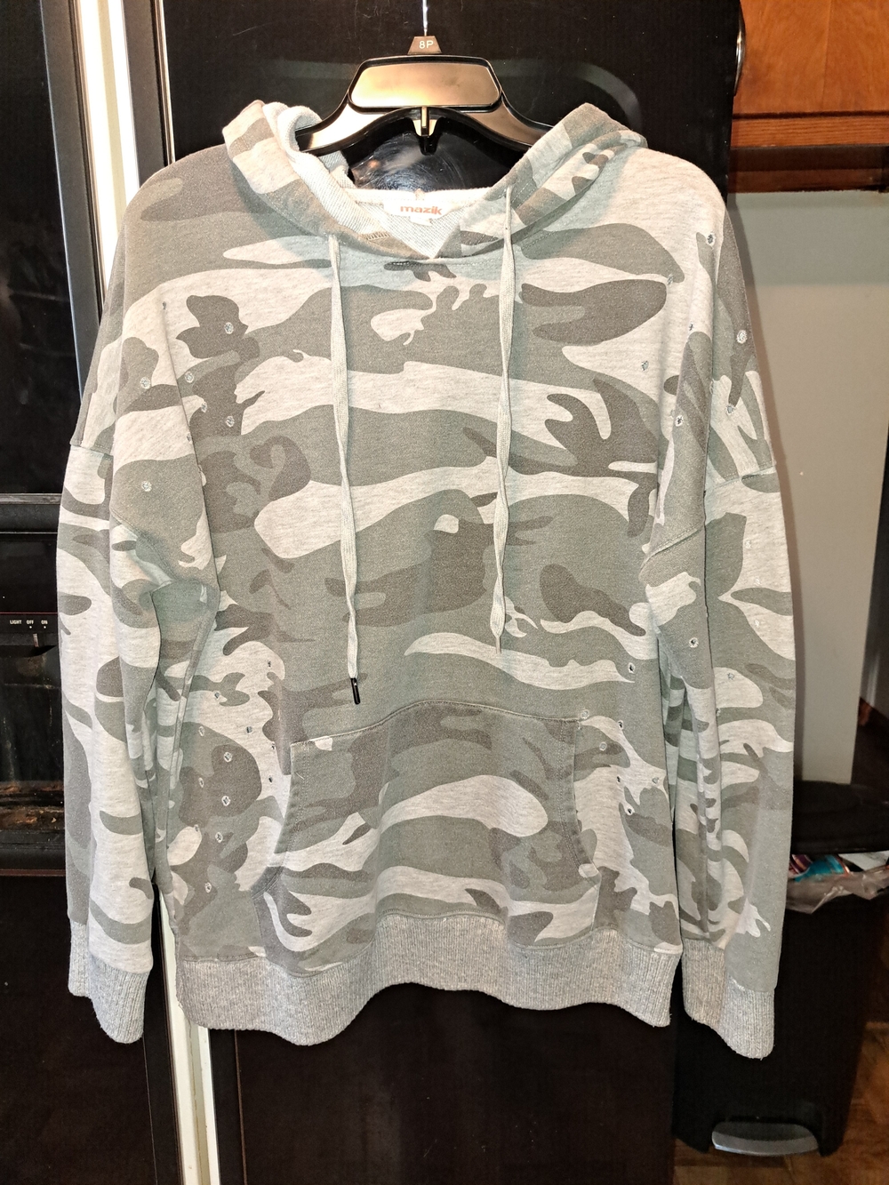 Mazik Men’s Crewneck Sweatshirt - Gray & Light Gray Camo